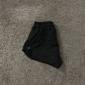 Lululemon black hotty hot shorts